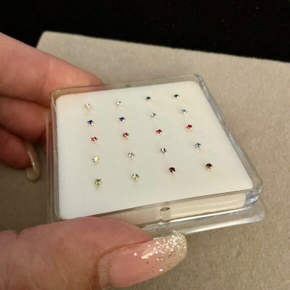 20 Pack Crystal Nose Studs in Sterling Silver~Body Jewelry ~ Brand New - Picture 2 of 10